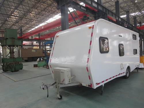 拖挂式房车 拖挂式房车